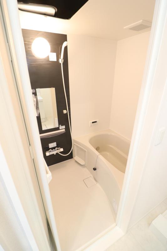 バス・シャワールーム　１　バス　追い焚き機能付き