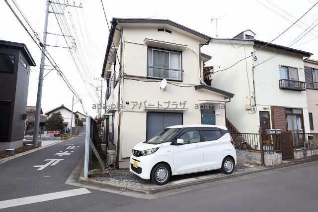 川越市南大塚のアパートの建物外観