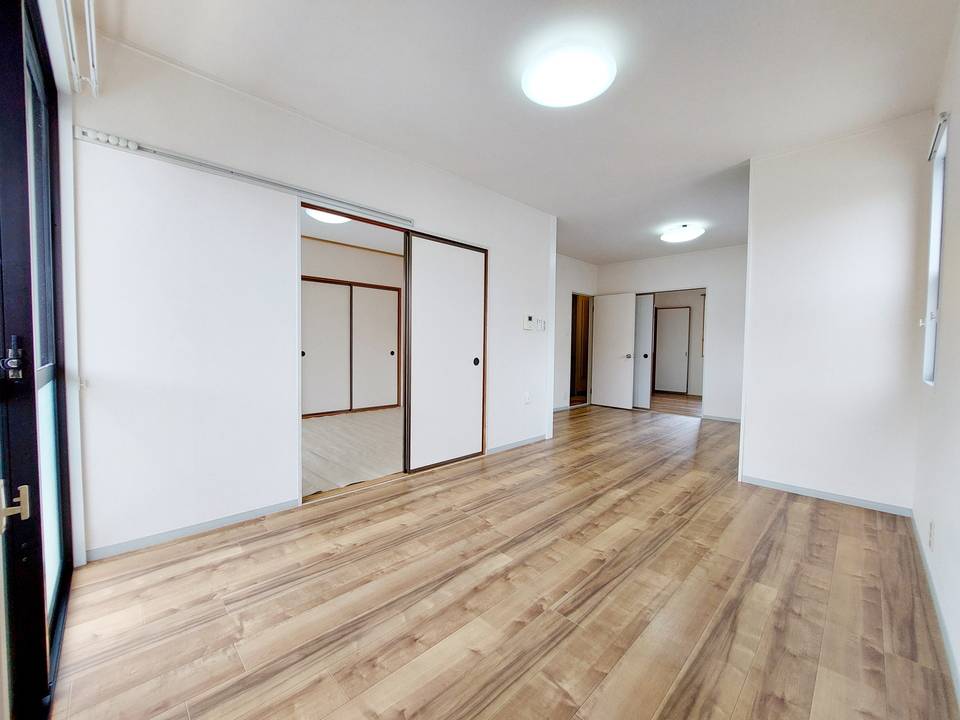 居室・リビング　リビング