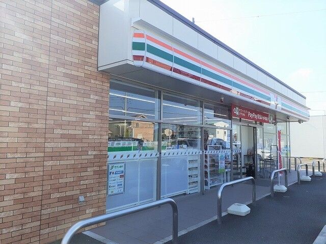 コンビニ　セブンイレブン 鹿嶋宮中南店（コンビニ）まで550m