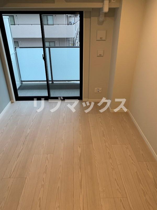 居室・リビング　ベッド、机椅子、テレビ等リブマックス仕様の家具家電付き