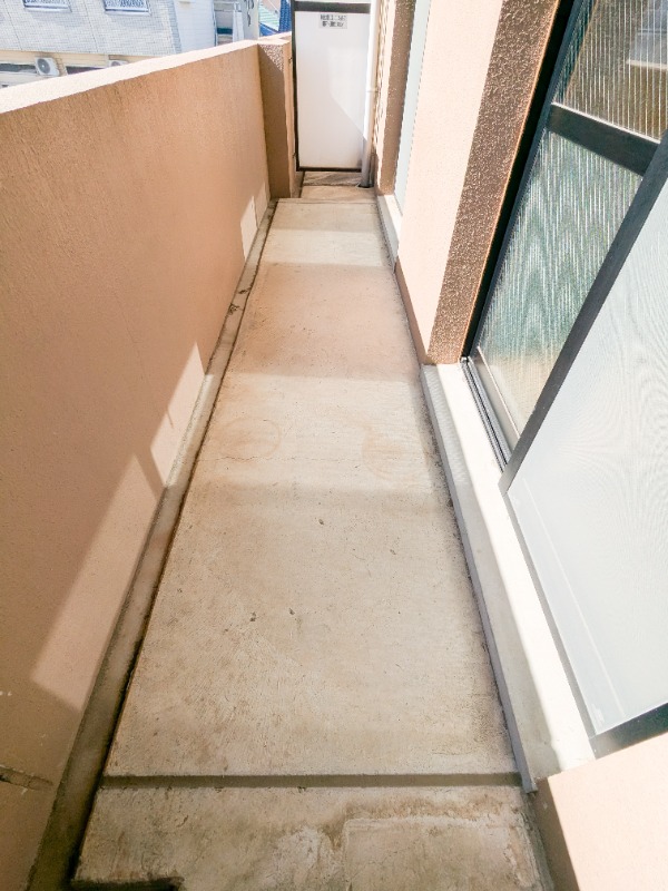 バルコニー　図面と現状に相違がある場合には現状を優先