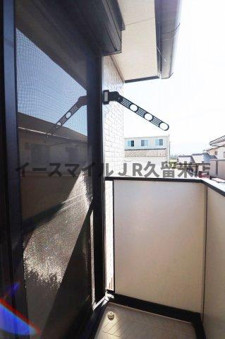 バルコニー　暖かな日差しのふりそそぐバルコニー