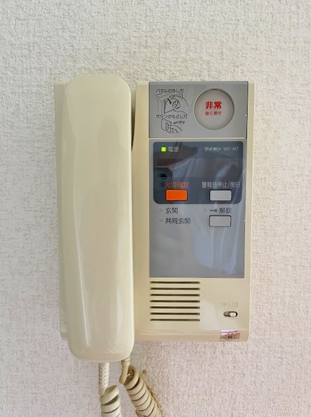 セキュリティ　★もしもし、どちら様でしょうか？インターホン付き★