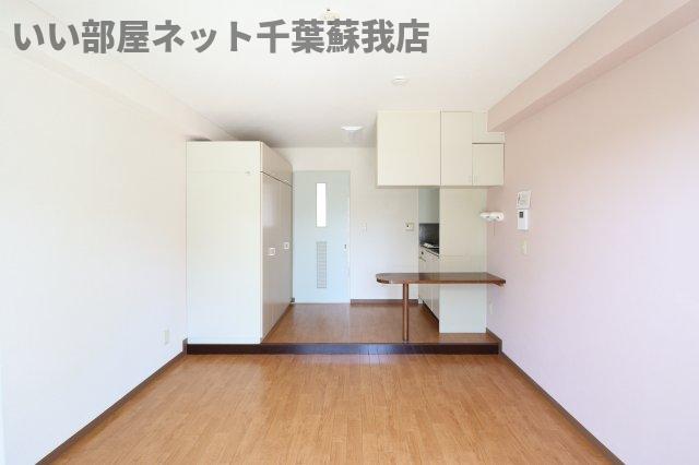 居室・リビング　ゆったり過ごせる居間です