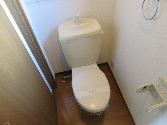クレールなかせのトイレ写真