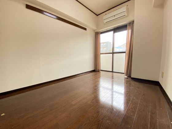 居室・リビング　※別部屋の写真です