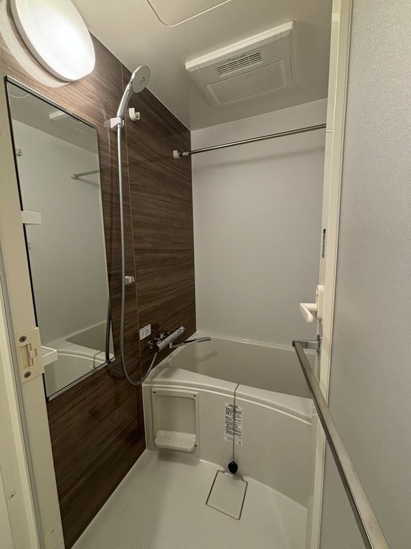 バス・シャワールーム　※別部屋参考写真※