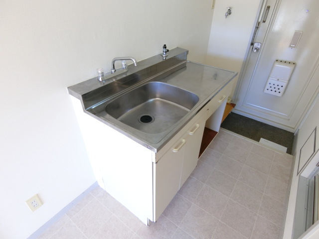 キッチン　都市ガス対応・ガス台も置けます。