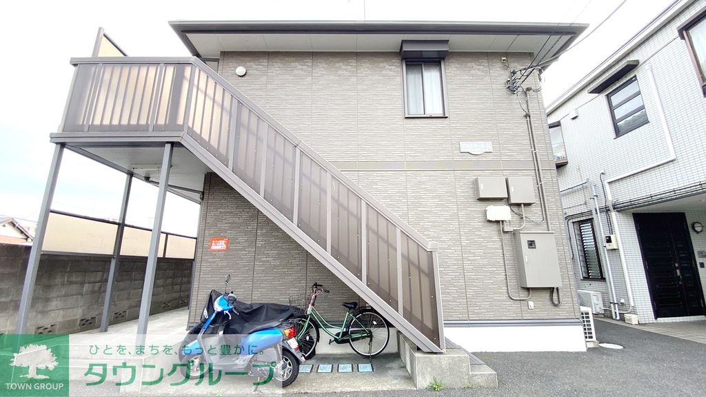 建物外観　外壁を塗りなおしており、お綺麗な外観です☆