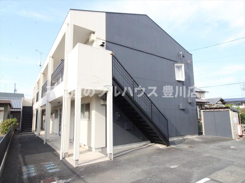 建物外観　外観写真（昼）