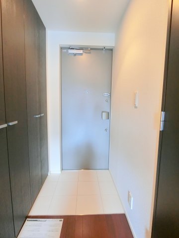 玄関　イプセ蒲田　※別部屋参考写真