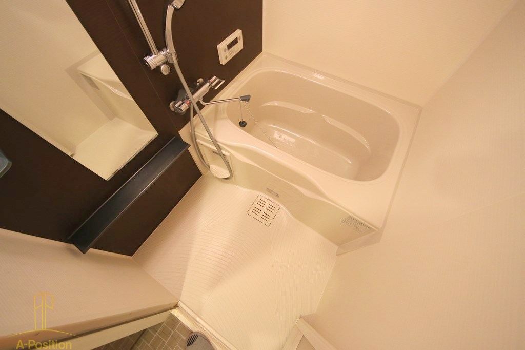 バス・シャワールーム　プレサンス堺筋本町駅前