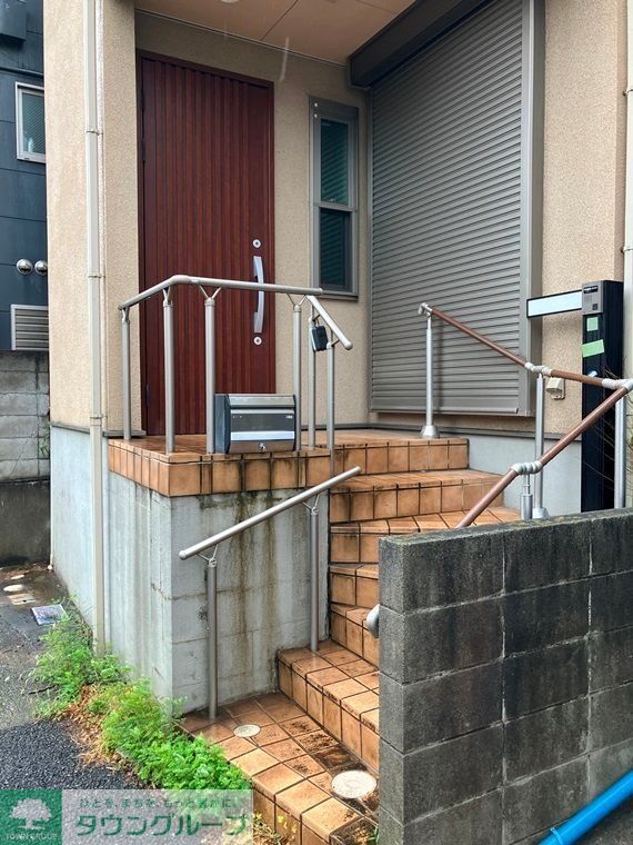 エントランス　庭