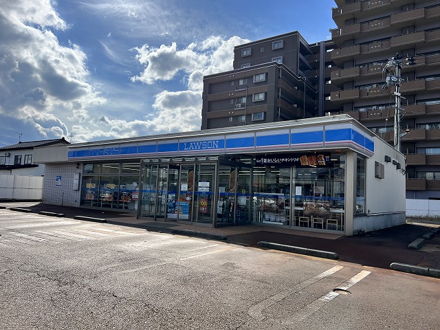 コンビニ　ローソン 上越木田店（コンビニ）まで201m