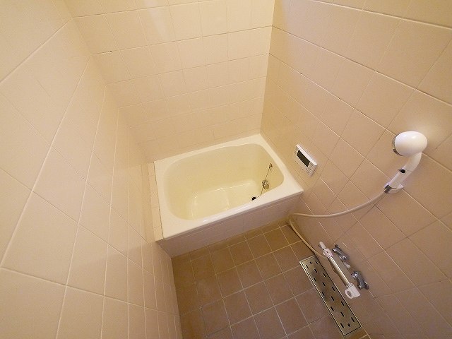 バス・シャワールーム　日々の暮らしに欠かせないお風呂です