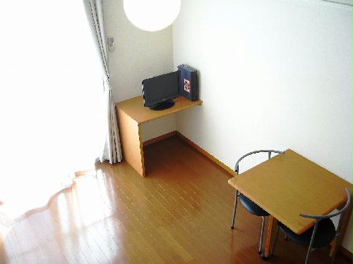 居室・リビング　1Fのお部屋はフローリングになります。