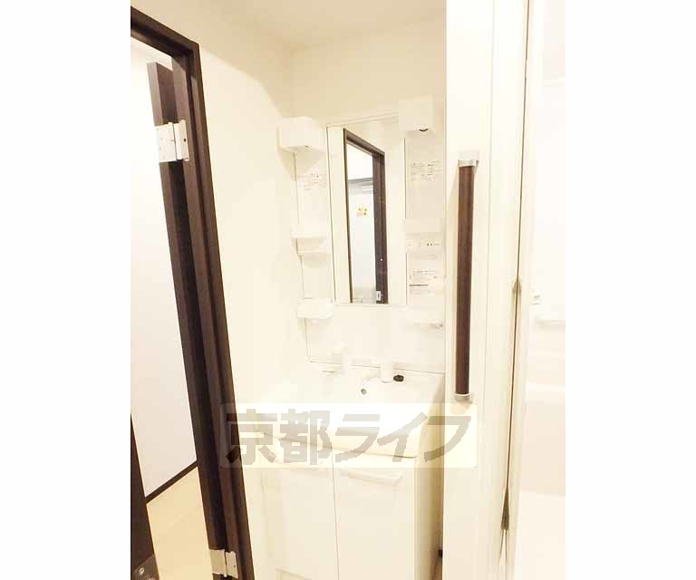 洗面設備　必要十分！