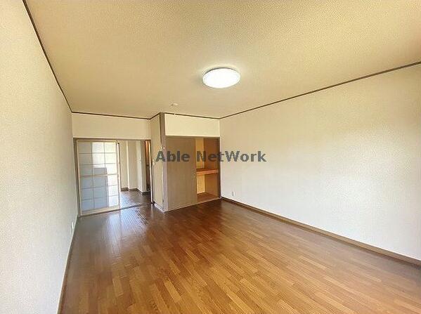 居室・リビング　同型