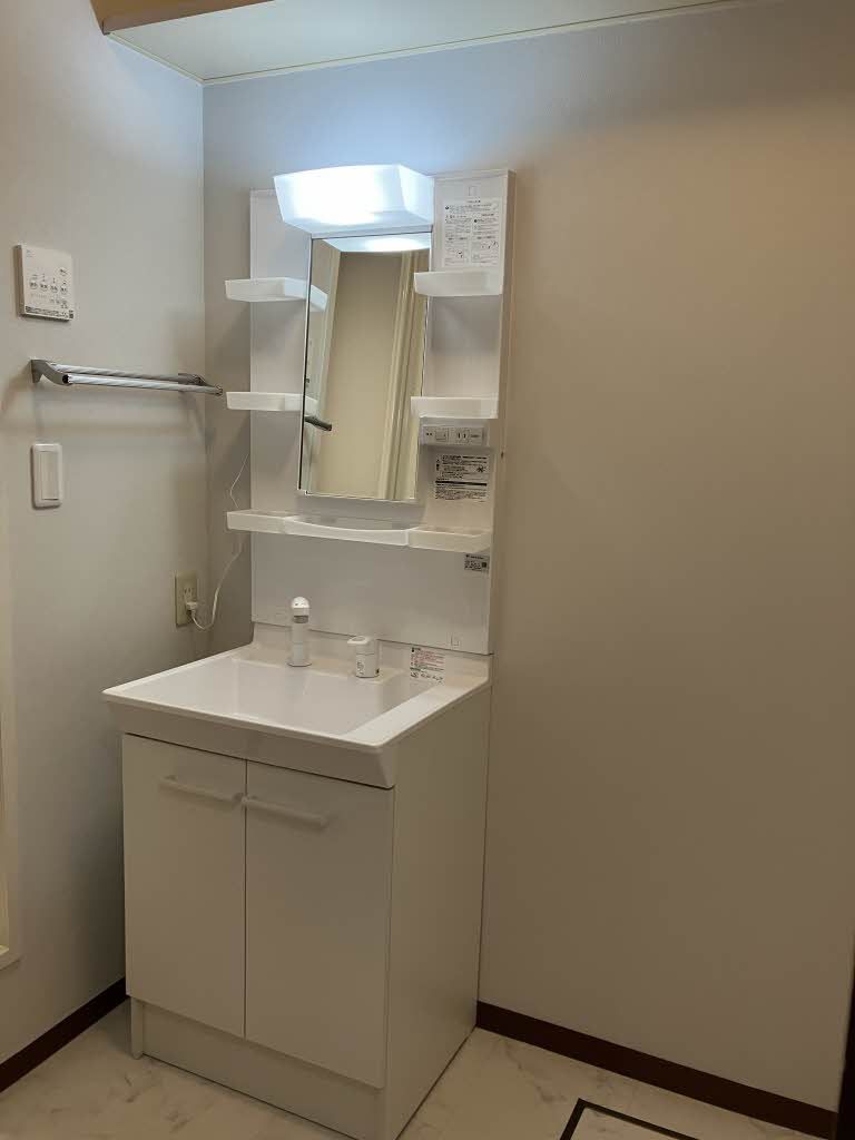 洗面設備　洗面化粧台