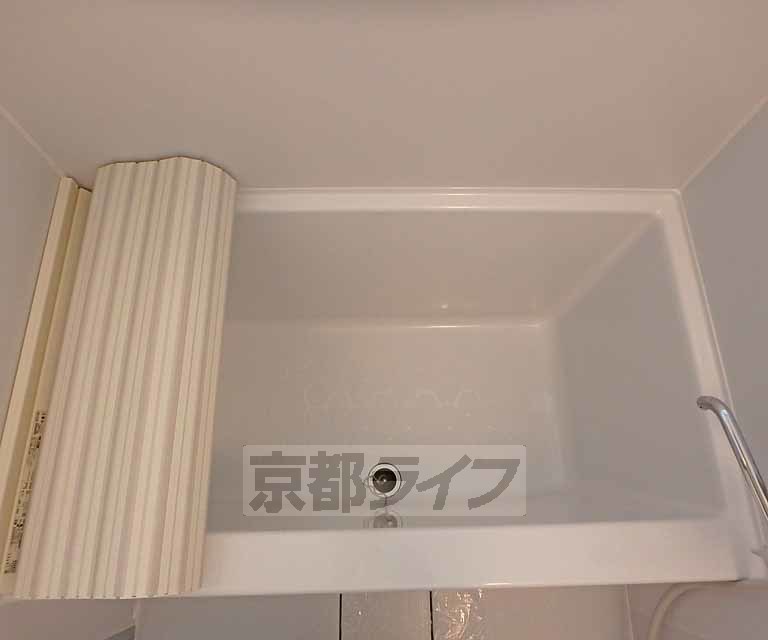 バス・シャワールーム　浴槽です。