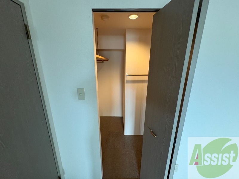 収納　嬉しいウォークインクローゼット仕様です！！