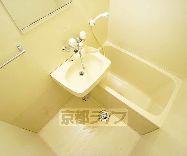 バス・シャワールーム　お風呂です。