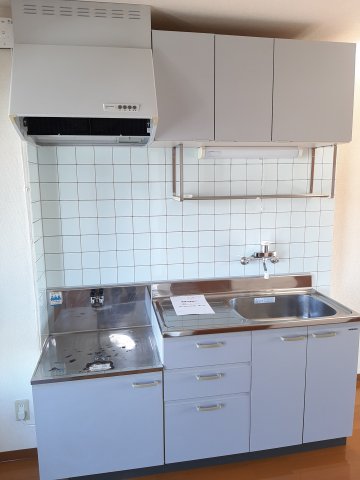 キッチン　現況が相違する場合は現況を優先致します。