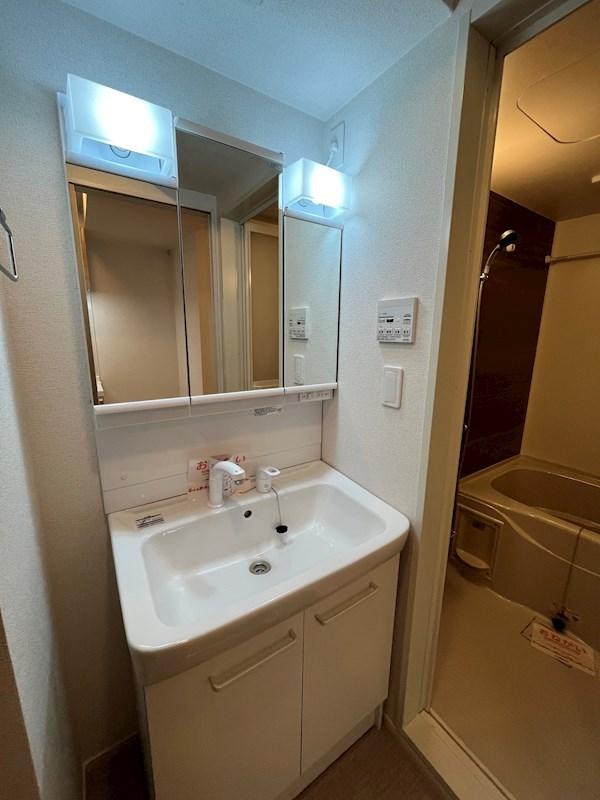 洗面設備　※同物件別部屋参考写真