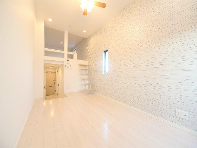 居室・リビング　洋室6.2帖　上段ロフト5.6帖　イメージ写真