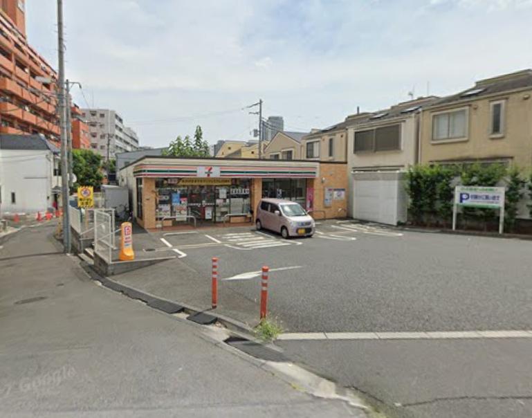 コンビニ　セブンイレブン（コンビニ）まで180m