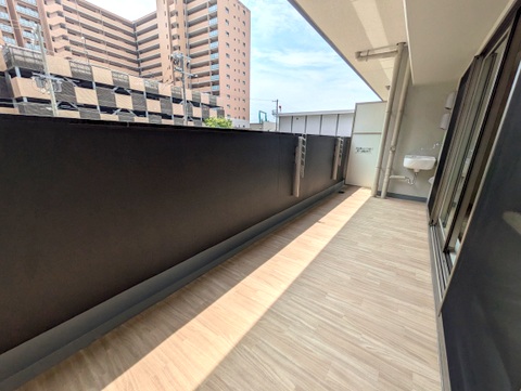 バルコニー　広く使えるバルコニー