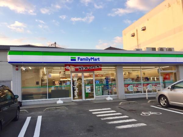 コンビニ　ファミリーマート倉敷中島南店（コンビニ）まで320m
