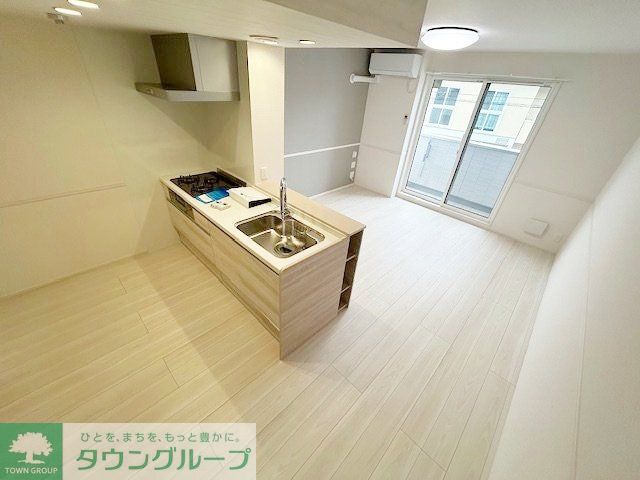 居室・リビング　キッチン