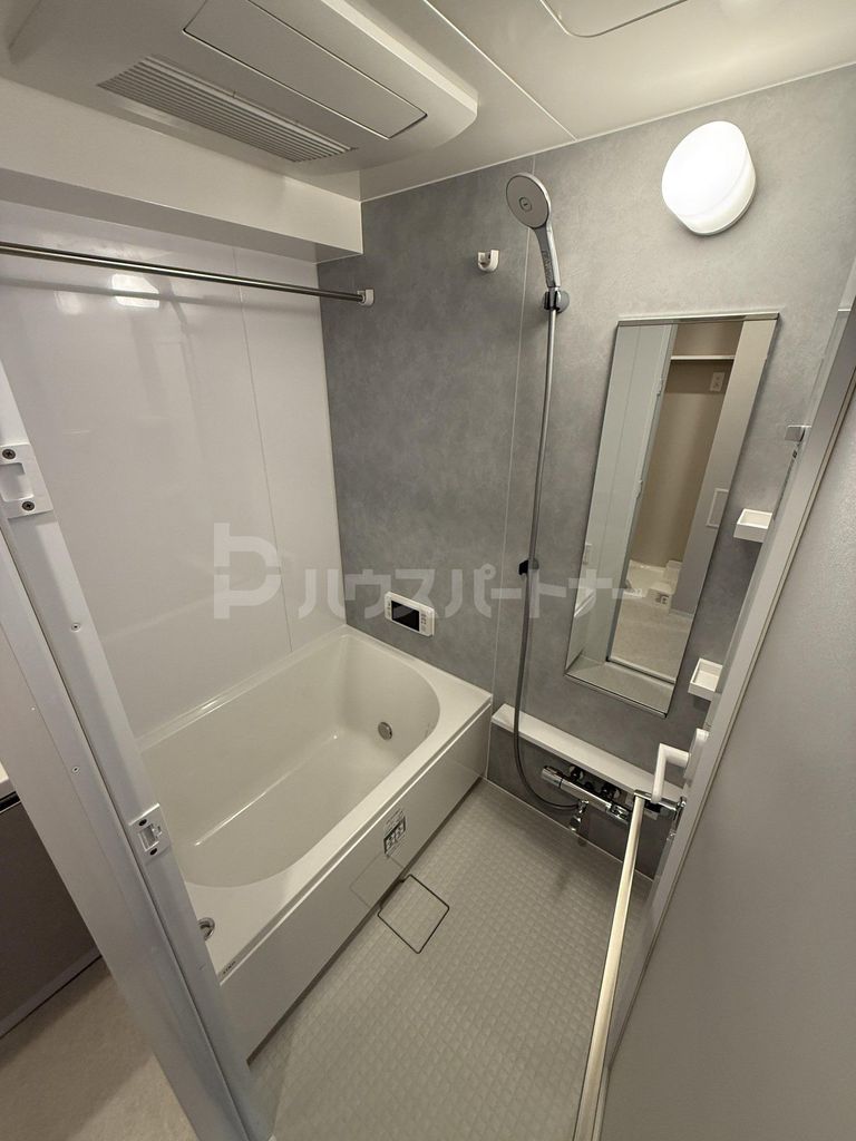 バス・シャワールーム　バルコニー