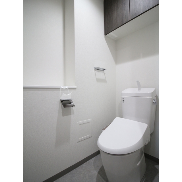 トイレ　温水洗浄暖房便座