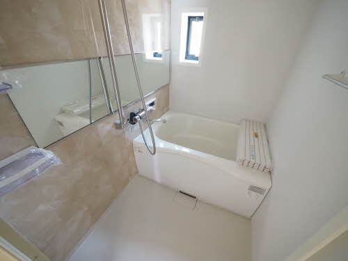 バス・シャワールーム　お風呂で日々の疲れを落としましょう