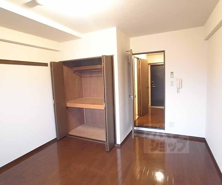 居室・リビング　広さを感じるお部屋です