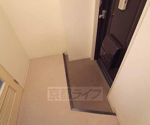 玄関　下駄箱も置けます。