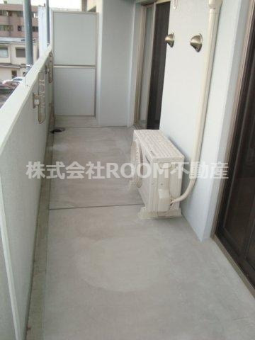 バルコニー　お洗濯にも便利なバルコニー付き