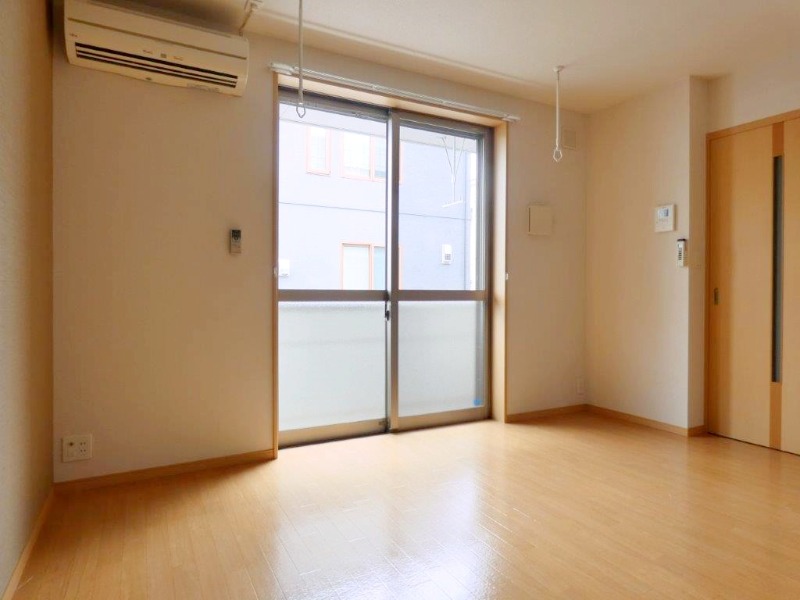 居室・リビング　図面と現状に相違がある場合には現状を優先