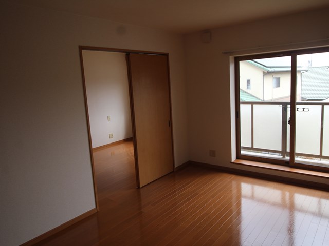 居室・リビング　※現況優先。