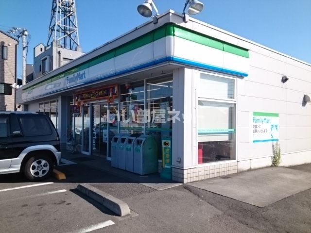 コンビニ　ファミリーマート 南梅本店（コンビニ）まで656m