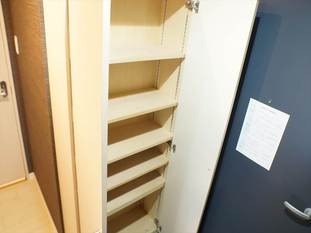 玄関　下駄箱☆