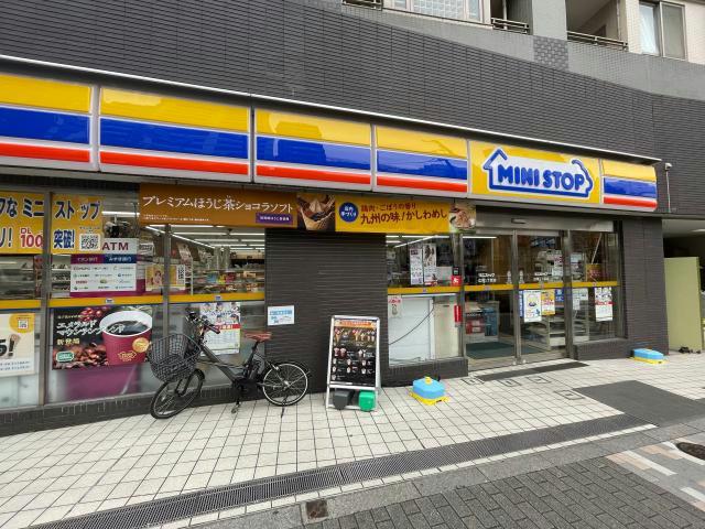 コンビニ　ミニストップ広尾1丁目店（コンビニ）まで240m