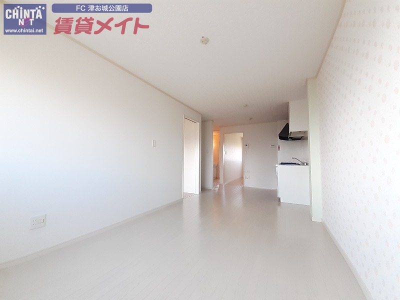 居室・リビング　同じ物件、別部屋の写真です