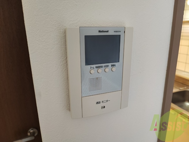 セキュリティ　ＴＶモニター付インターホンです。来客者の顔が見えるので安心！