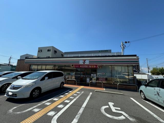 コンビニ　セブン－イレブン枚方招提元町店（コンビニ）まで542m