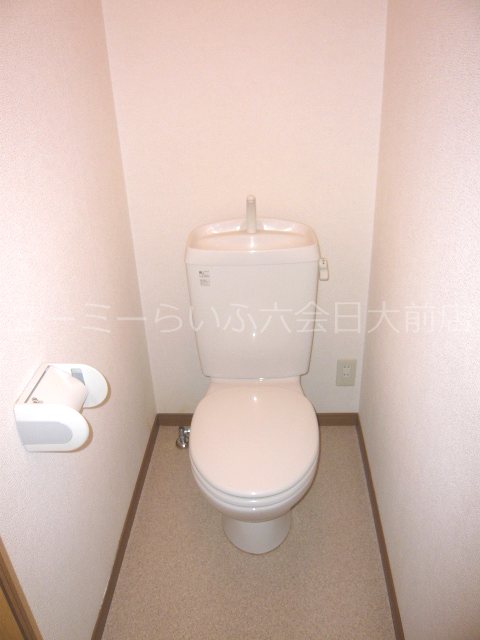 トイレ　別部屋参考写真