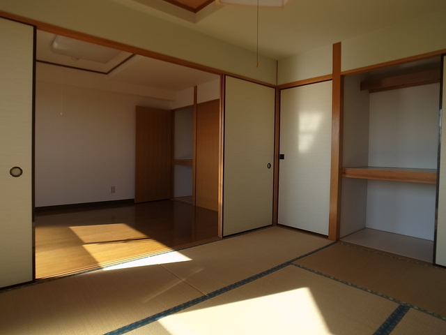 居室・リビング　リビング